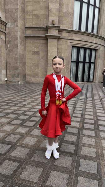 Рейтинговое платье для бальных танцев