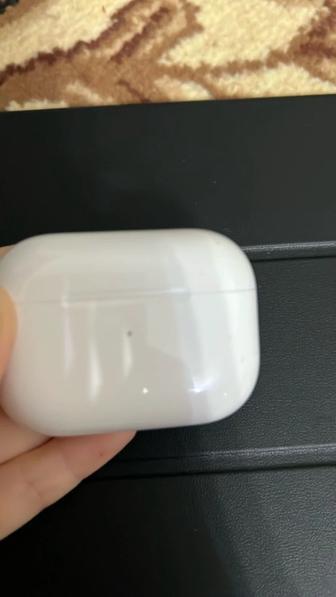 Наушники Apple AirPods Pro with Lightning/Wireless Charging белый