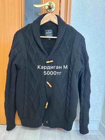 Продаю мужские вещи в отличном состоянии.