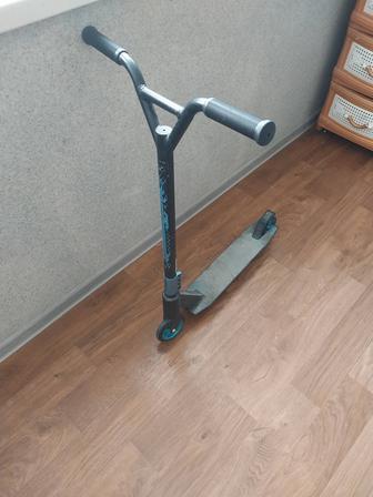 Самокат трюковой