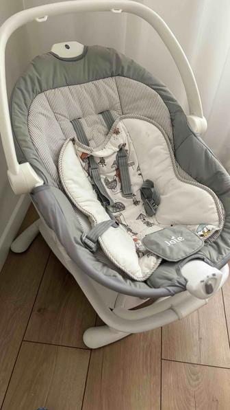 Продам электронные качели/люльку от бренда Joie для новорожденного