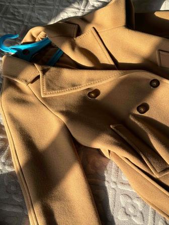 Продам пальто под MAXMARA