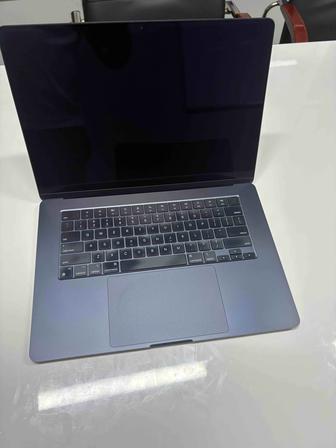 Продам MacBook Air 15 16/256 gb Midnight