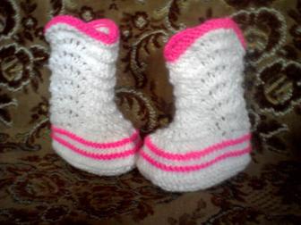 Пинетки большие вязаные сапожки и носочки новорожденным