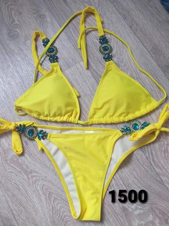 Продам рубашки купальники джинсы