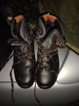 Продам спецобувь зимняя