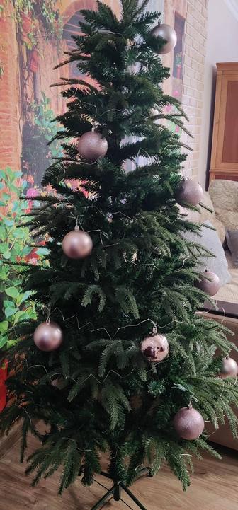 Искусственные ёлки, 210см