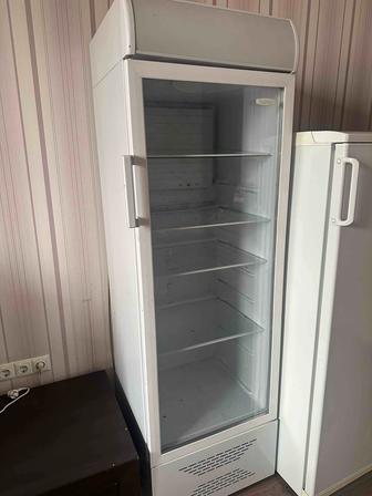 Холодильник витринный бирюса