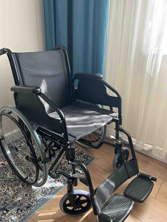 Инвалидная коляска