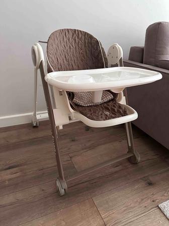 Детский стульчик для кормления