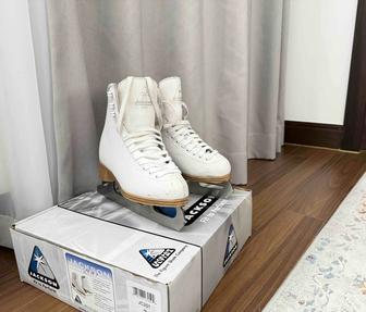 Продам фигурные коньки Jackson Ultima