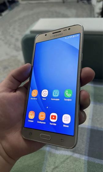 Samsung Galaxy J7