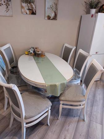 Стол, стулья