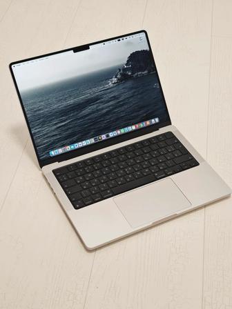 MacBook PRO M1pro 32gb 4tb