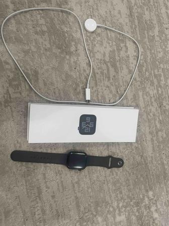 Продам Apple Watch 2nd gen черный 44mm