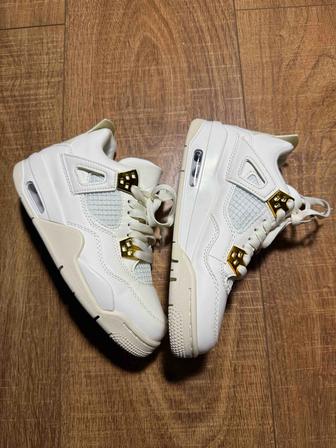 Кроссовки Jordan 4