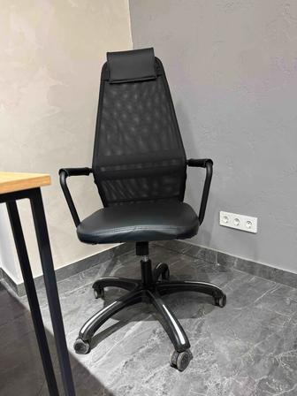 Продам офисное кресло