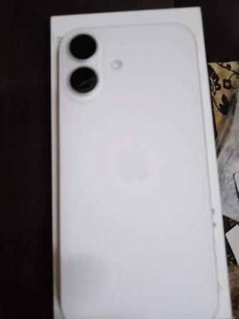 Продам iphone 16 128gb
