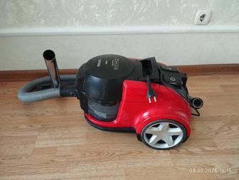 Пылесос Philips FC8950 с водяным фильтром