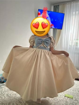 Нарядное платье для девочек