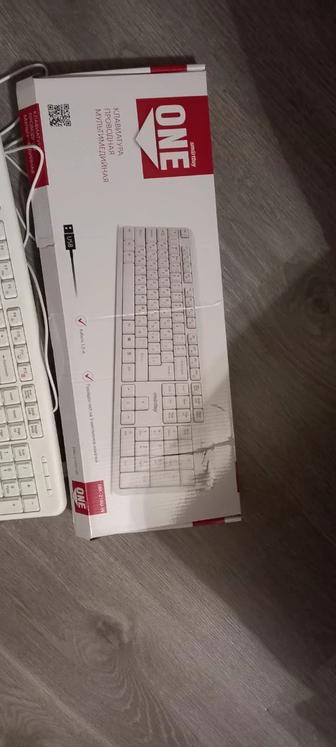 Клавиатура новая в коробке