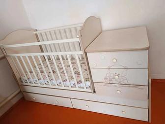 Продам детскую кроватку в хорошем состоянии
