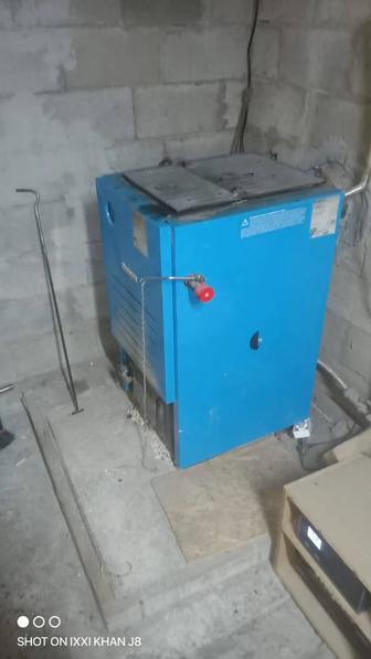 Продам твердотопливный котел Buderus