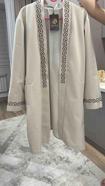 Продается новый национальный мужской Шапан