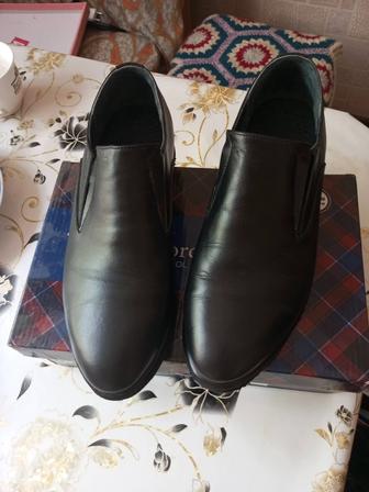 Женские кожаные туфли