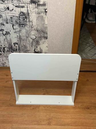 Пеленальный столик