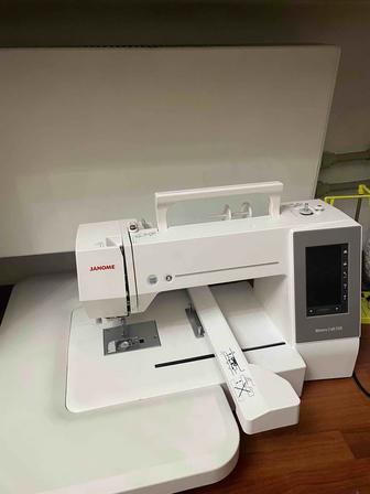 Продам вышивальную машину Janome memory craft 550E