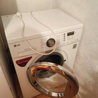 Продам стиральную машину LG,на 6 кг,