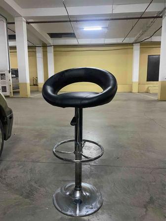 Продам барный стул в отличном состоянии