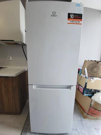 Холодильник б/у