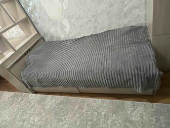 Продам кровать 1,5 в хорошем состоянии с выдвижными ящиками