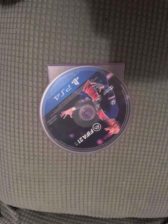 Продам диск FIFA 2021 на PS 4, PS 5