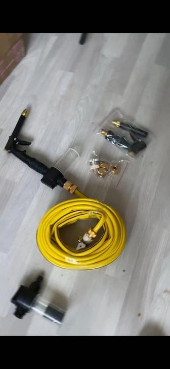 Шланг пистолет для мойки машин, полива огорода, газона