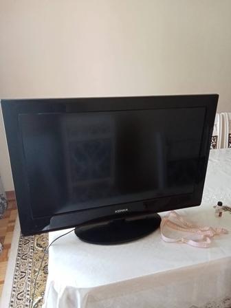 Телевизор KONKA и лаптоп Lenovo