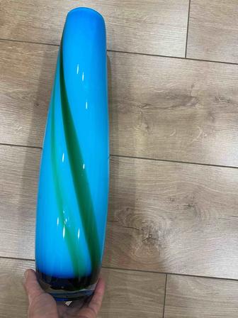 Продам вазу, красивая , высокая, нетбычная