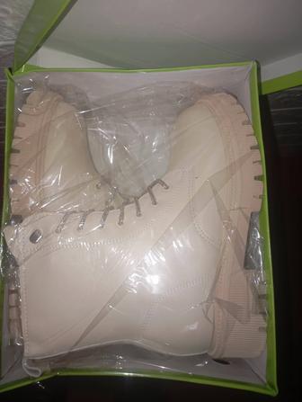 Обувь женская натуральная