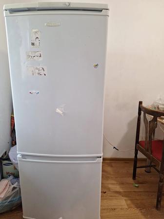 Продам холодильник бирюса