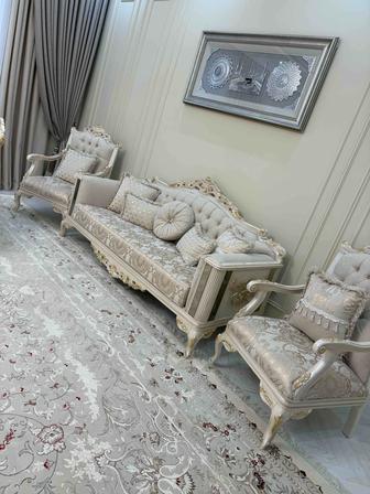 Продам мягкую мебель для гостиной. Почти новая, в отличном состоянии