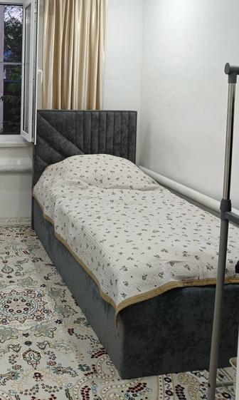 Кровать