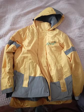 Продам куртку Glovo