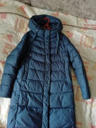 Продам пуховик размер 46, синий