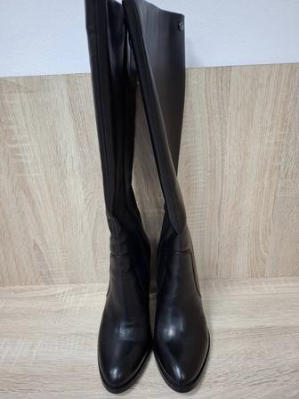 Продам сапоги демисезонные кожаные