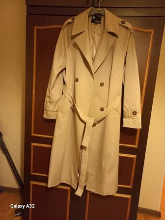 Продам тренчкот