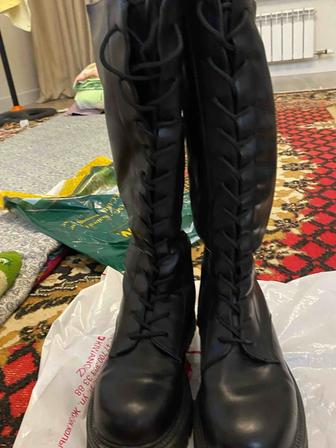 Продам б/у сапоги