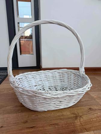 Плетенная корзина (белая)