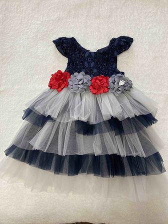 Платье нарядное